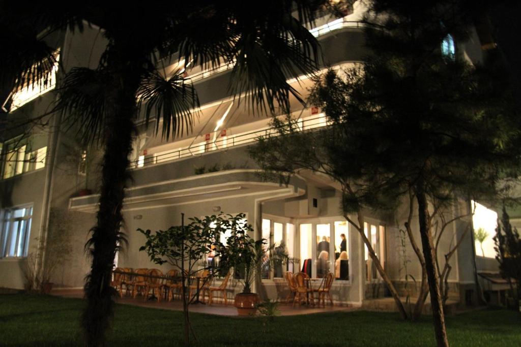 Hotel De Paris تيرانا المظهر الخارجي الصورة